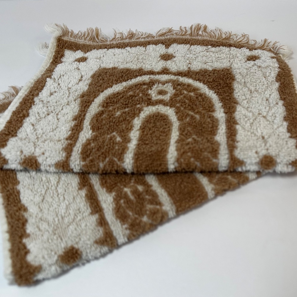 Vintage Fieldcrest Brown Ivory Paisley Hand Towels Set of 2 11x16 Fringe